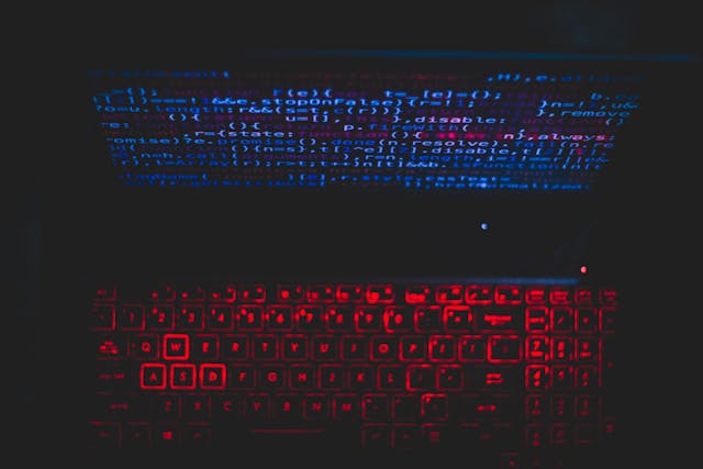 Autoenkodery – jak sztuczne sieci uczą się upraszczać dane