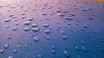 Czym jest wzmocnienie gradientowe (Gradient Boosting) i dlaczego działa tak dobrze?