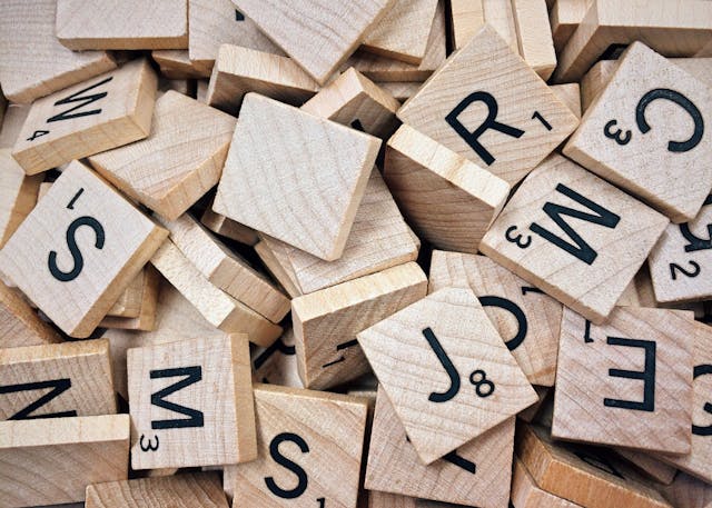 Jak zwizualizować word embedding – od wektorów do zrozumiałych wykresów