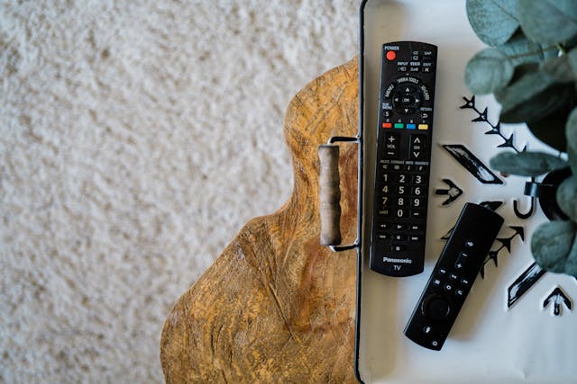 Dekodery DVB-T2 2026 – ranking tunerów, które zapewniają stabilny odbiór